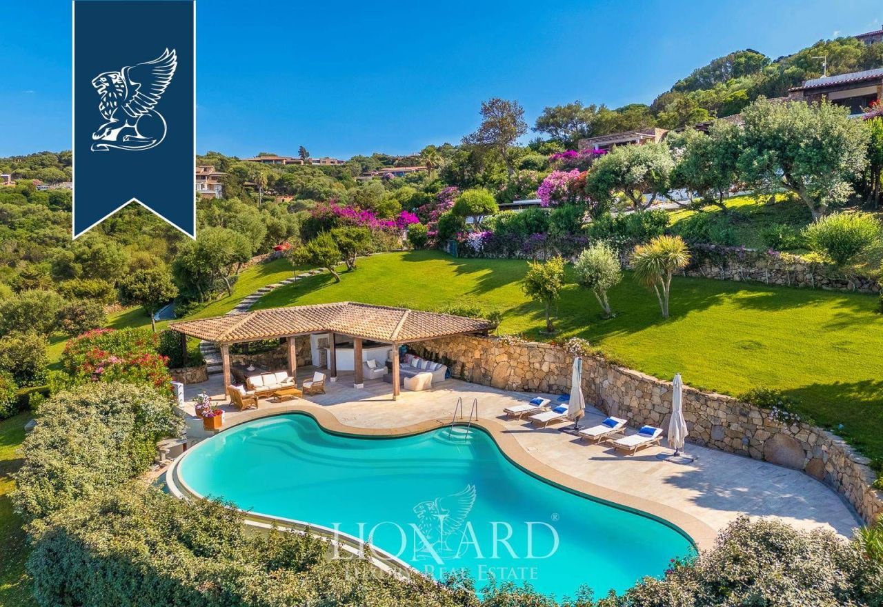 Villa in Olbia, Italy, 800 m² - picture 3