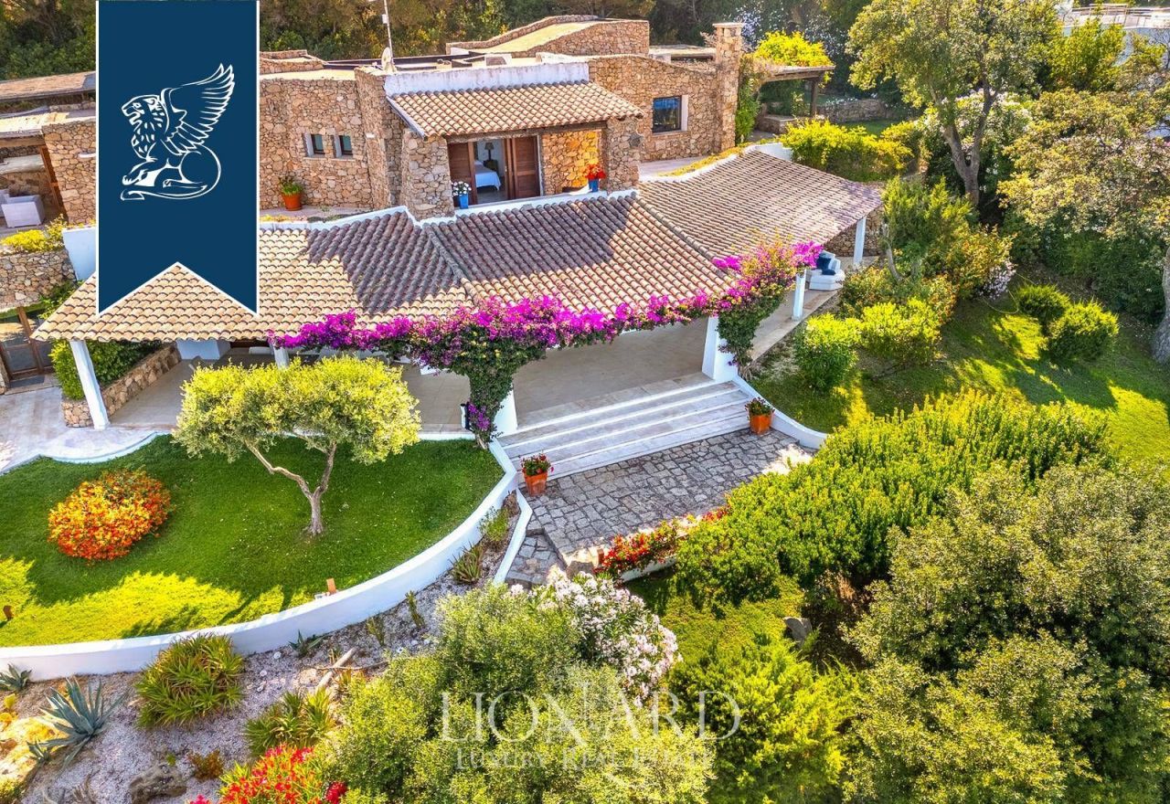 Villa in Olbia, Italy, 800 m² - picture 8