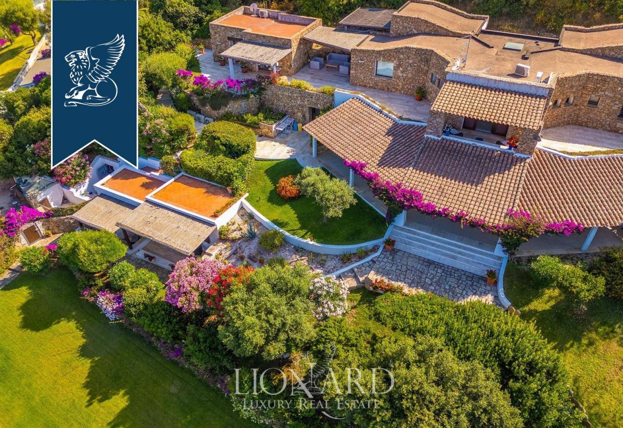 Villa in Olbia, Italy, 800 m² - picture 9