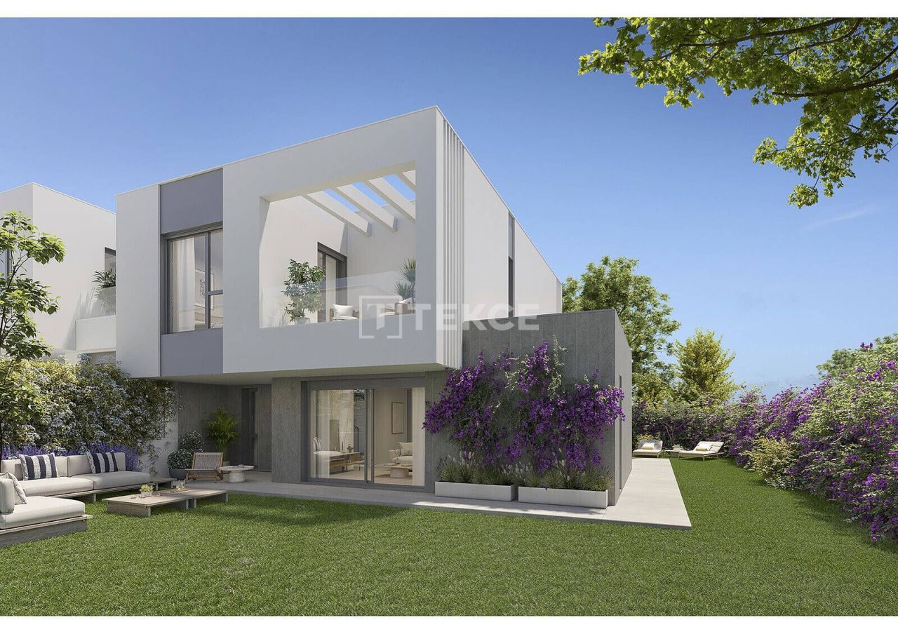 Townhouse in Marbella, Spain, 280 m² - picture 1