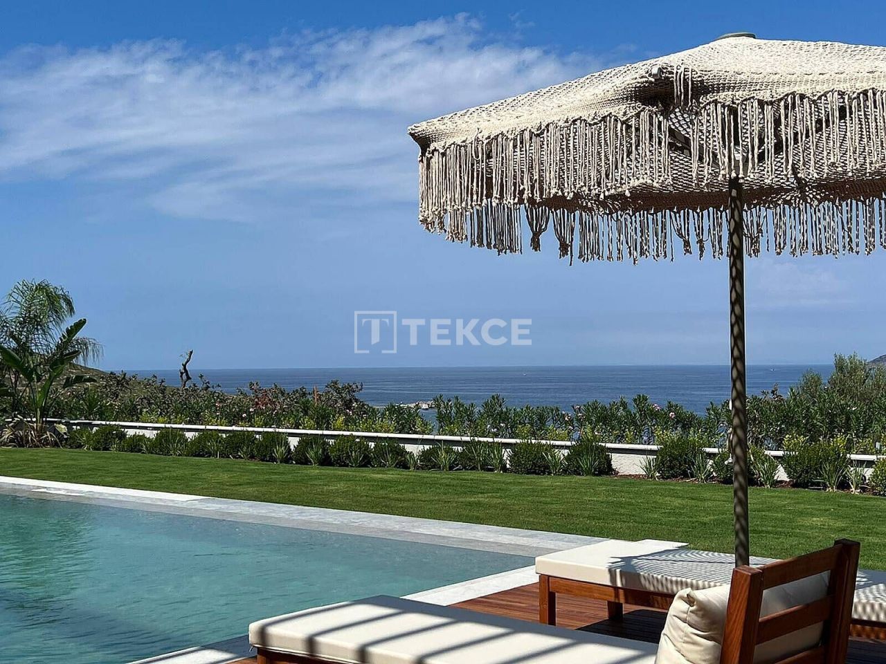 Villa à Bodrum, Turquie, 305 m² - image 1