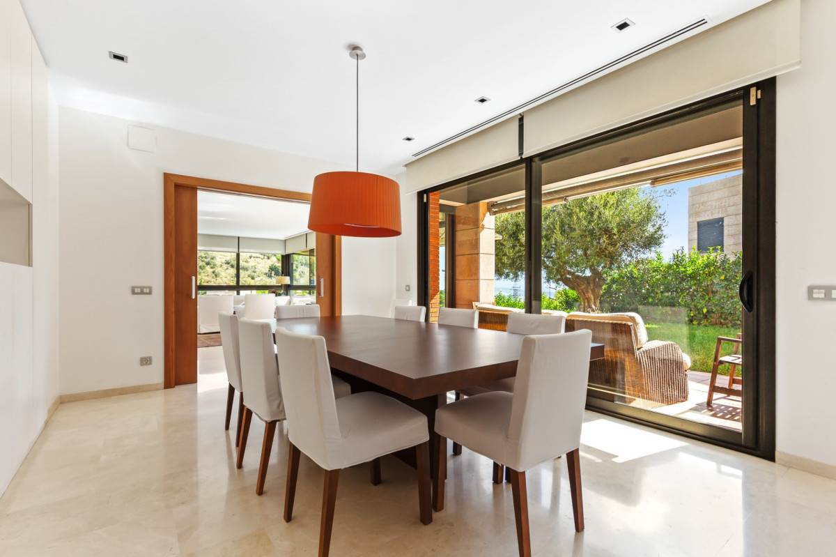 House in Barcelona, Spain, 490 m² - picture 9