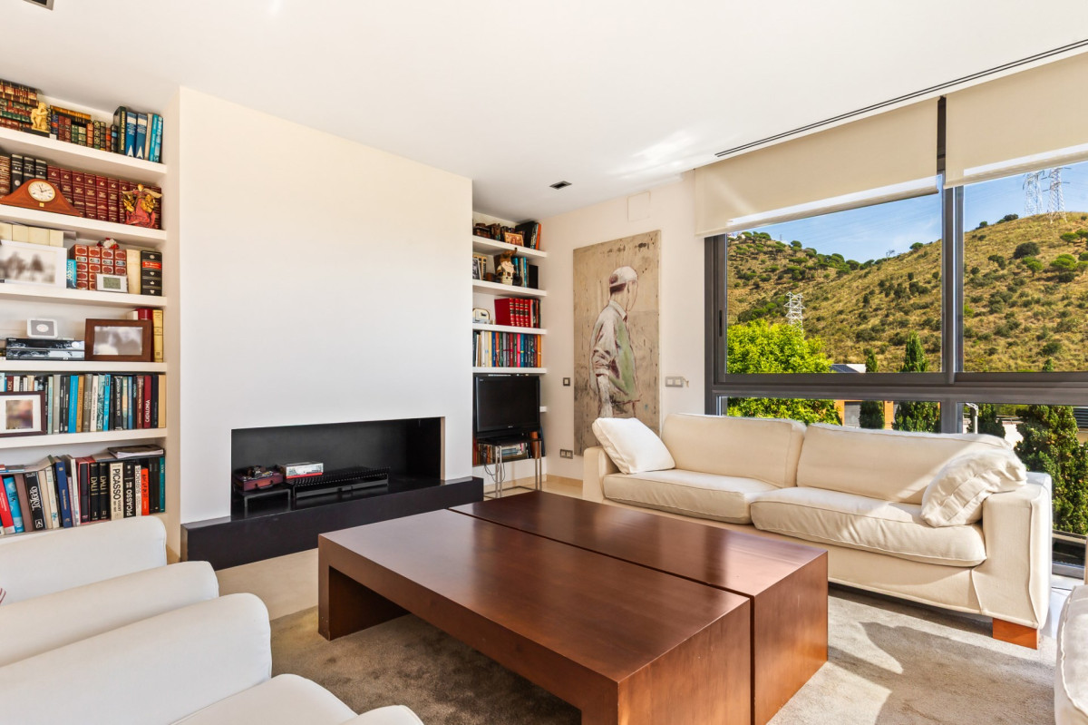 House in Barcelona, Spain, 490 m² - picture 14