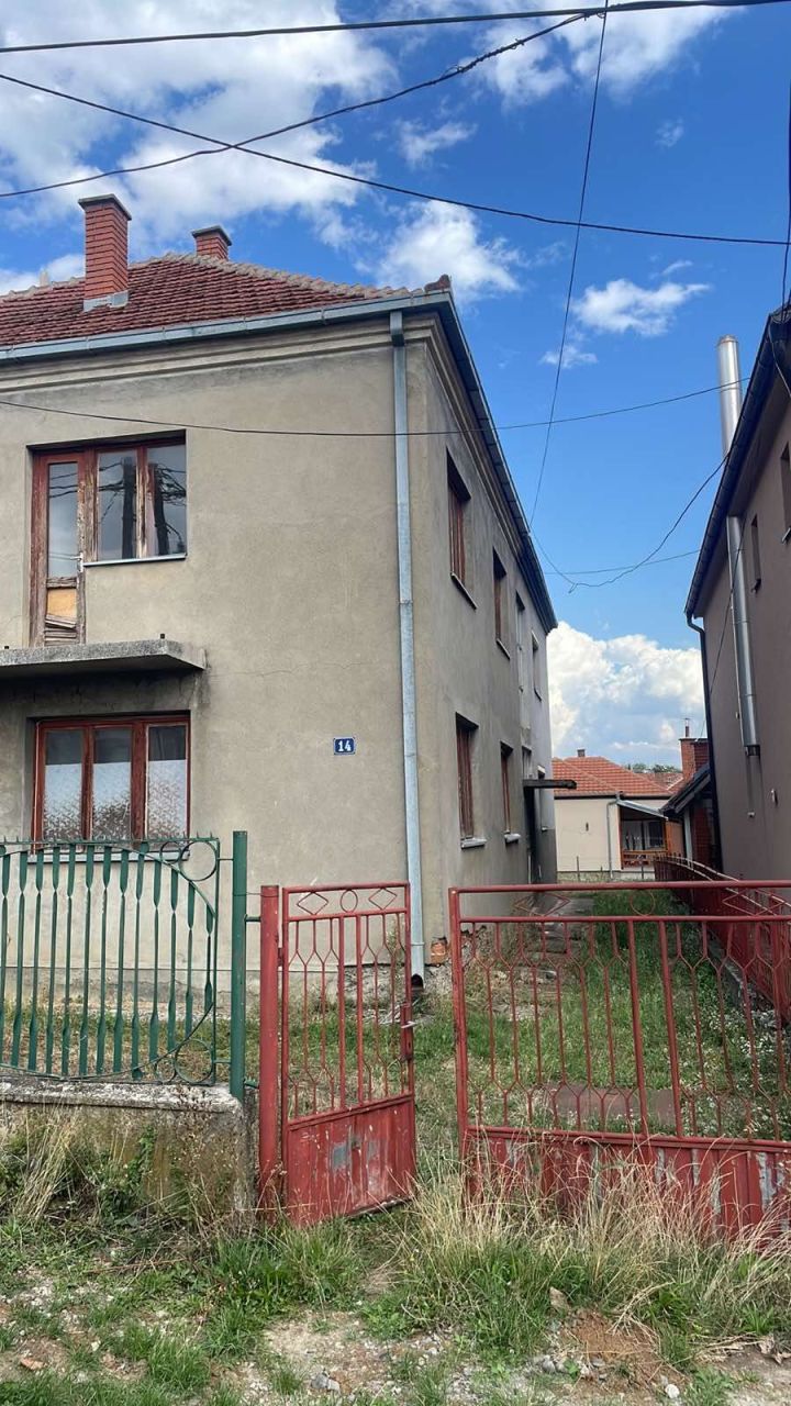 Casa a Vrnjačka Banja, Serbia, 159 m² - foto 1