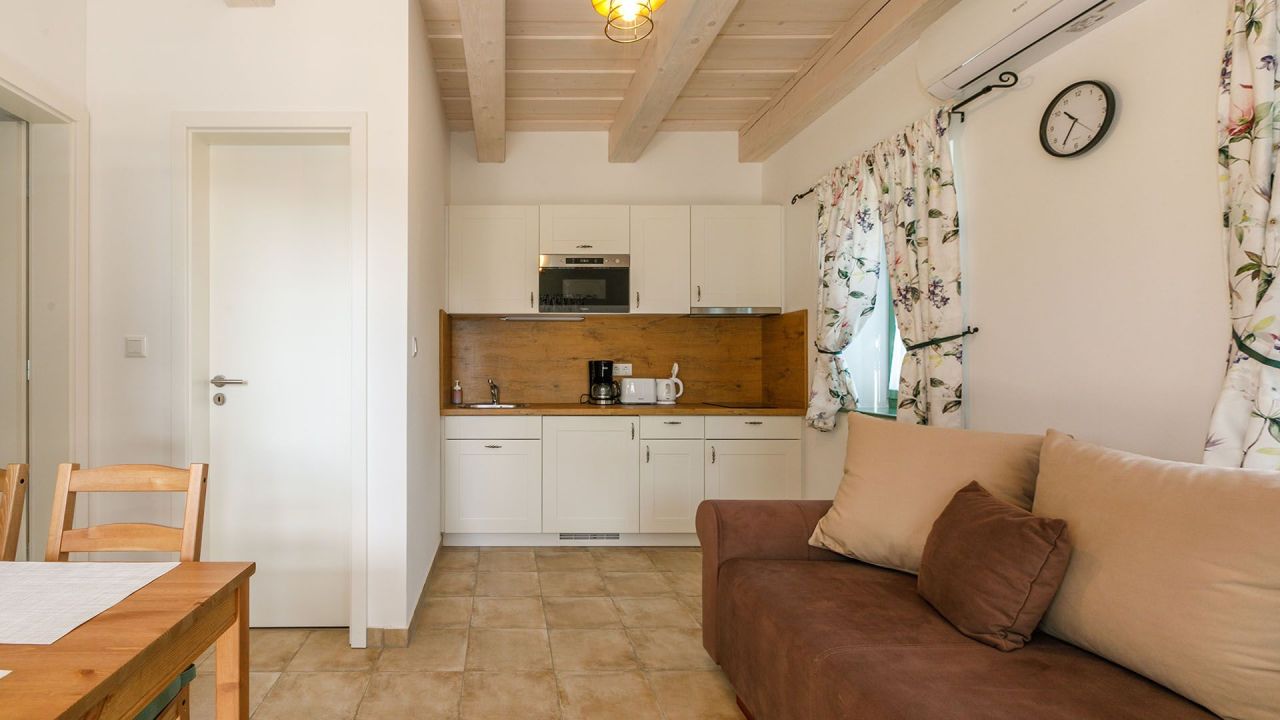 Hotel en Tapolca, Hungría, 240 m² - imagen 7