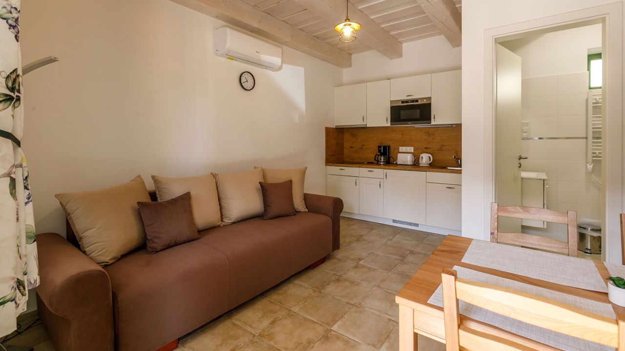 Hotel en Tapolca, Hungría, 240 m² - imagen 14