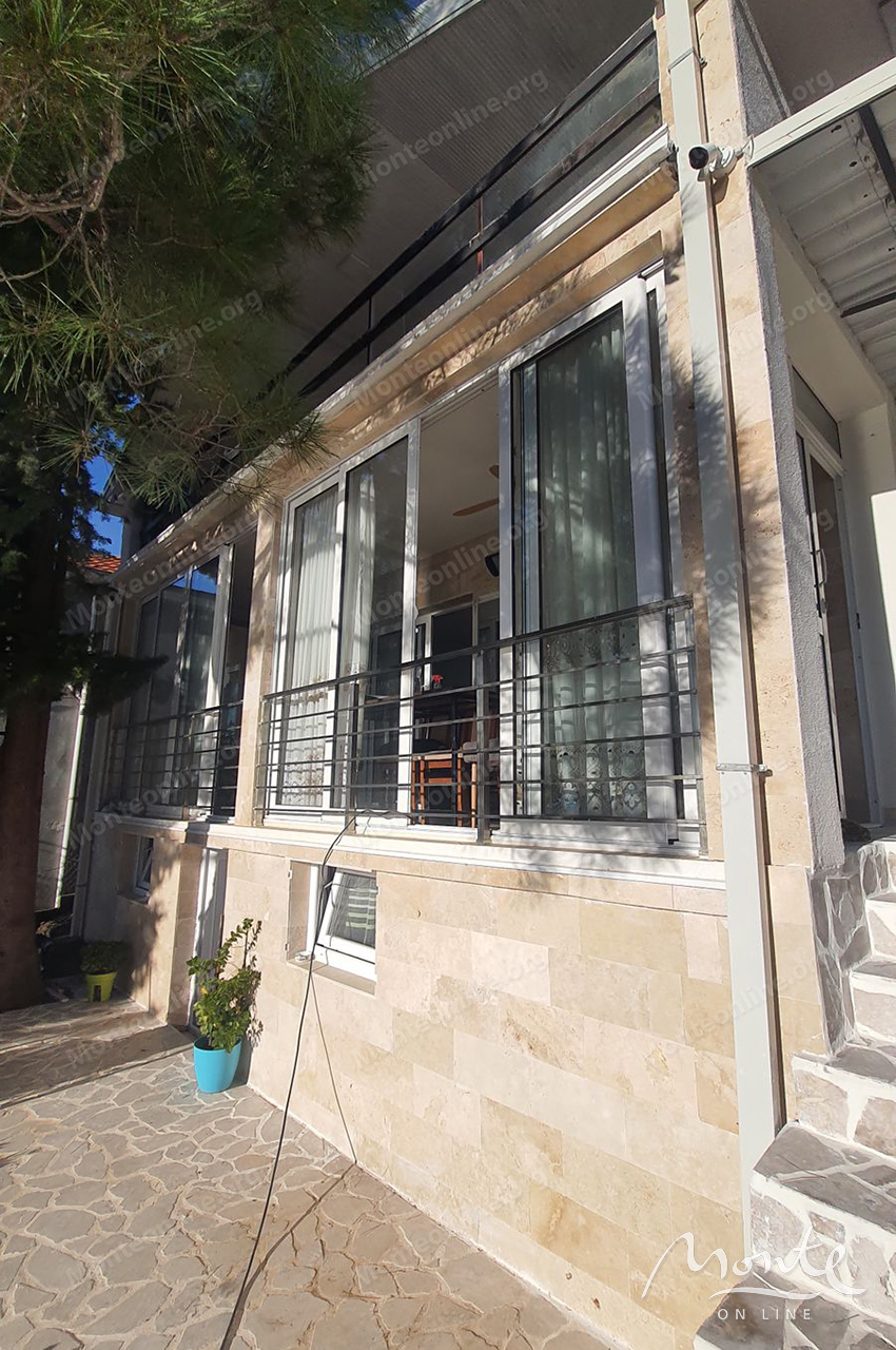 Villa en el Bar, Montenegro, 100 m² - imagen 4