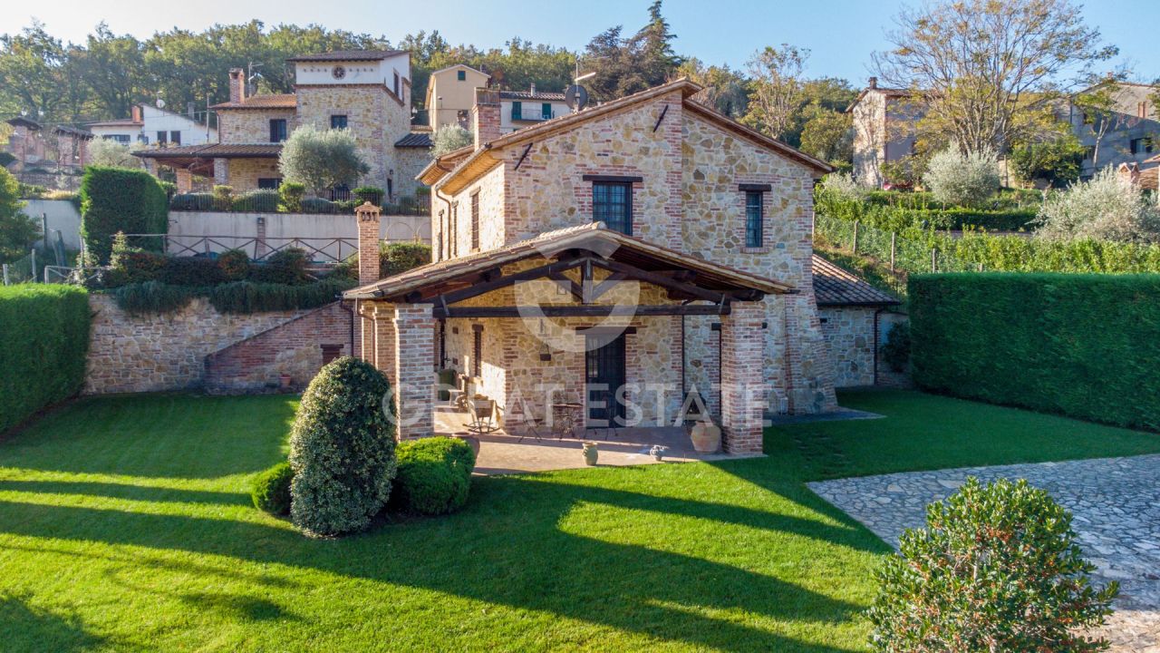 Casa en Montecchio, Italia, 242.55 m² - imagen 1