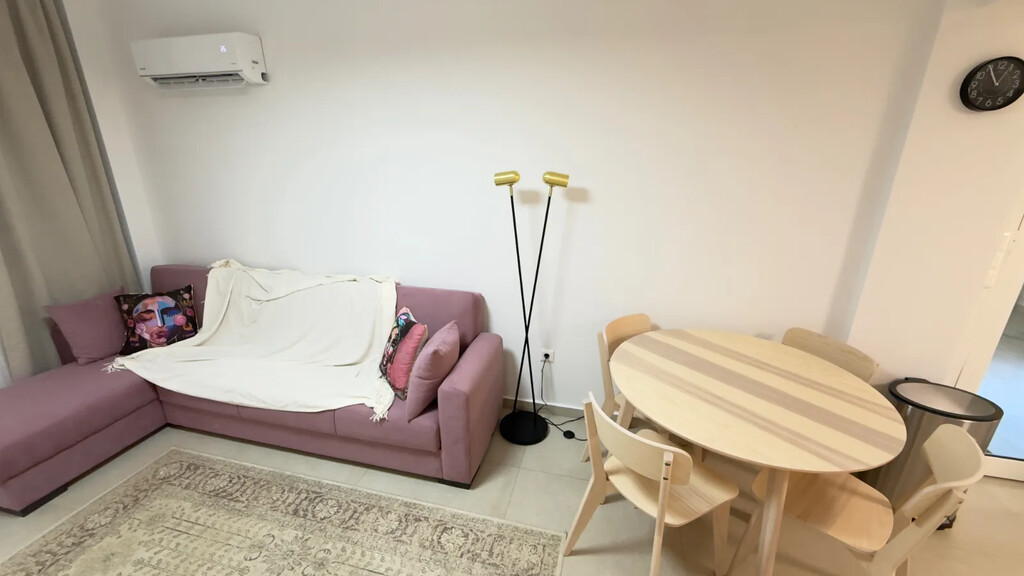 Flat in Athens, Greece, 54 m² - picture 4