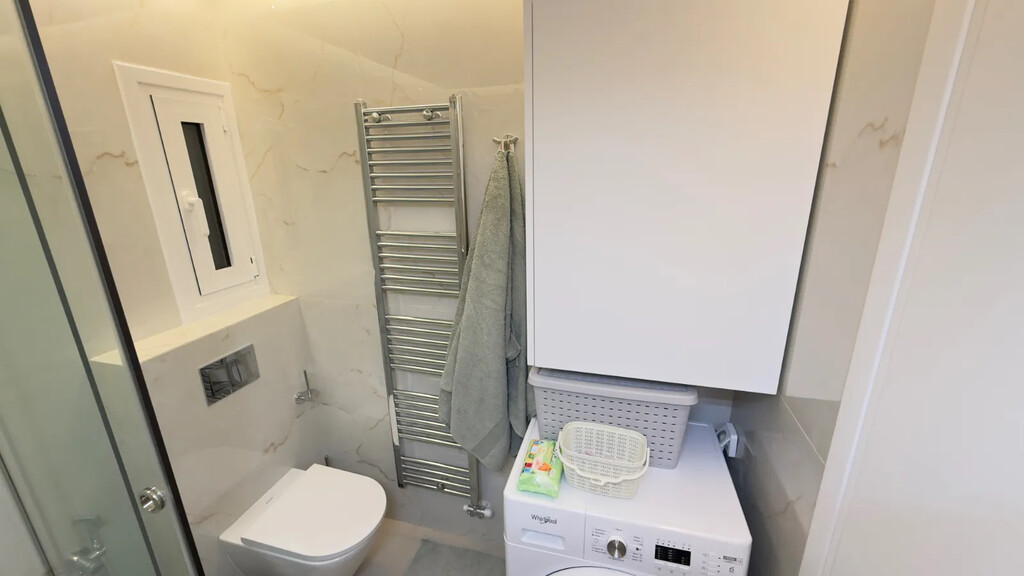 Flat in Athens, Greece, 54 m² - picture 14