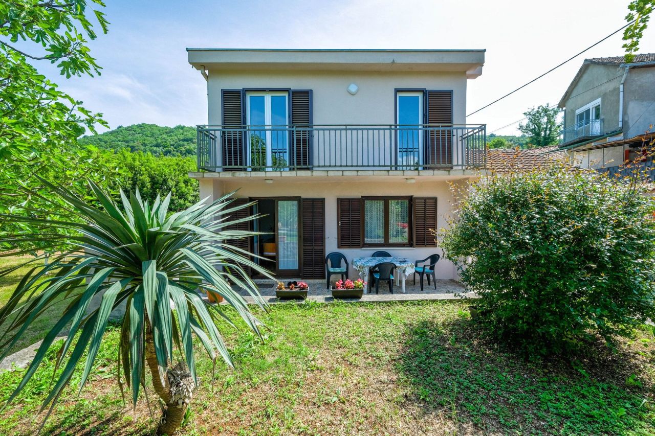 Casa en Luštica, Montenegro, 116 m² - imagen 1
