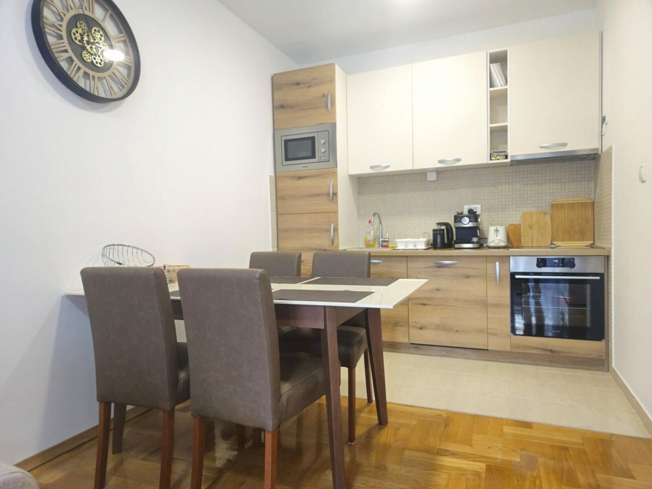 Flat in Becici, Montenegro, 47 m² - picture 1