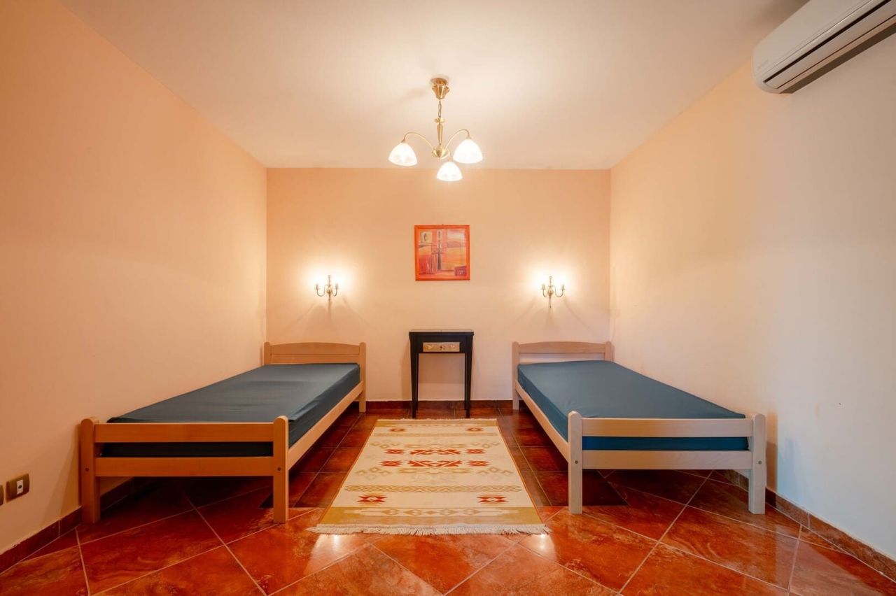 Villa a Dobra Voda, Montenegro, 500 m² - foto 18