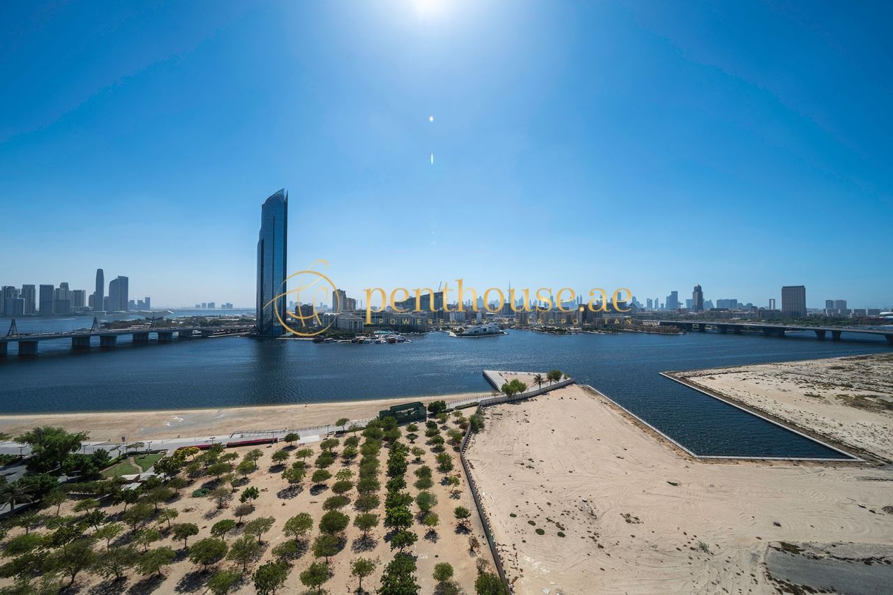 Apartamento en Dubái, EAU, 215 m² - imagen 1