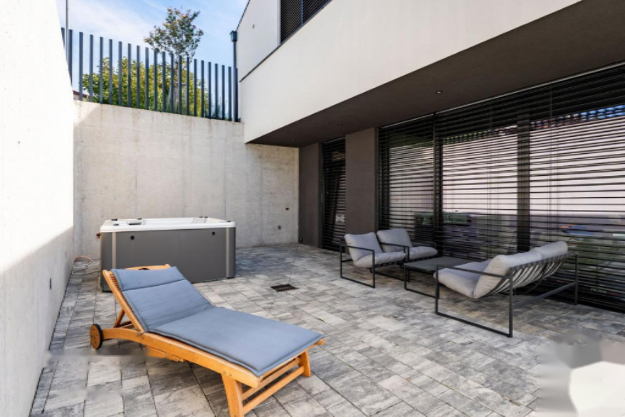 House in Sezana, Slovenia, 446 m² - picture 13