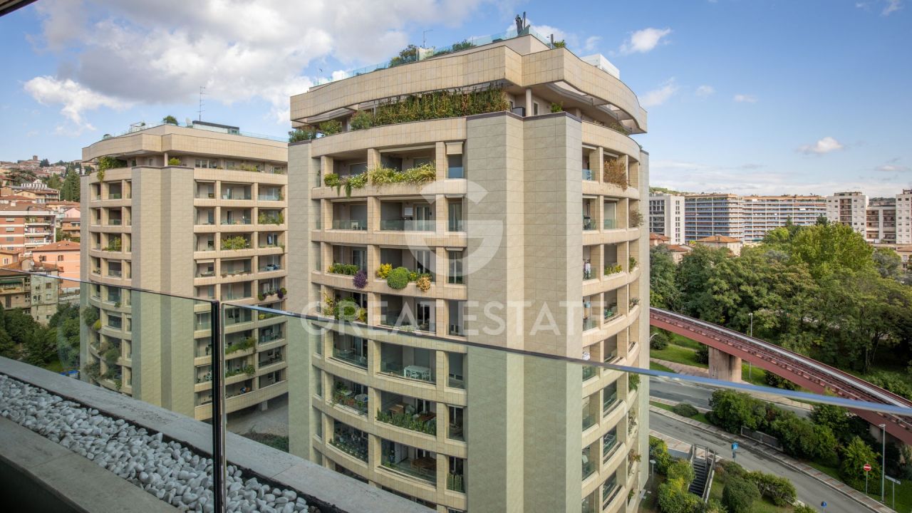 Apartment in Perugia, Italy, 110 m² - picture 3