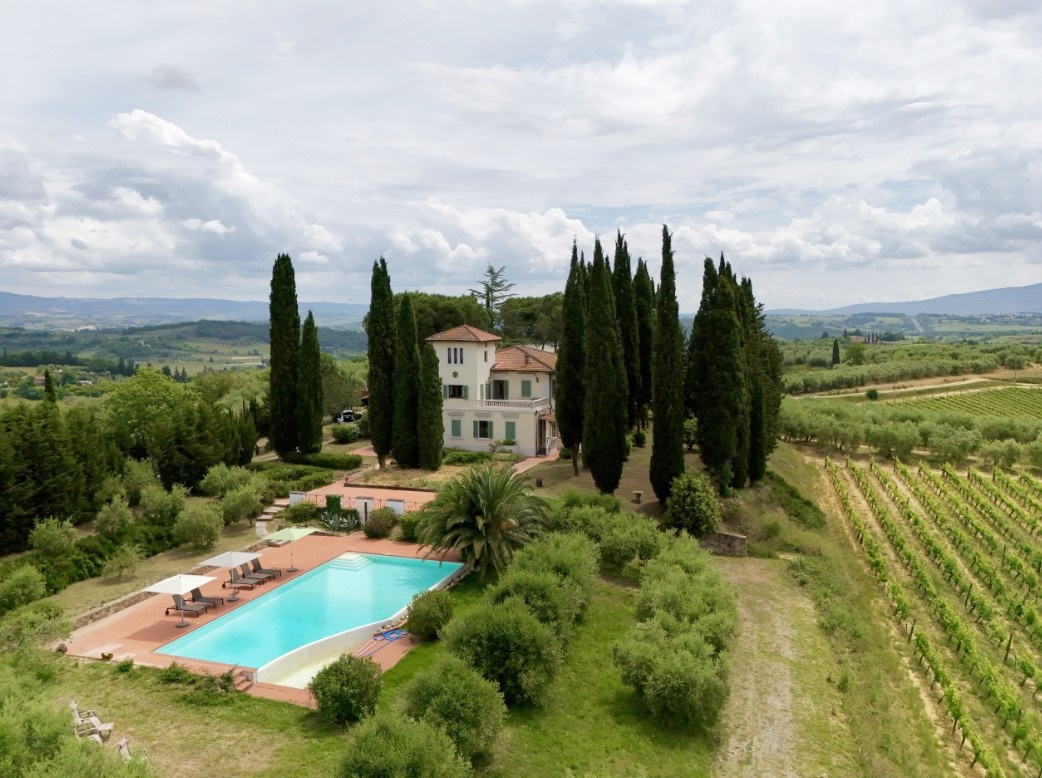 Villa à Sienne, Italie, 400 m² - image 1