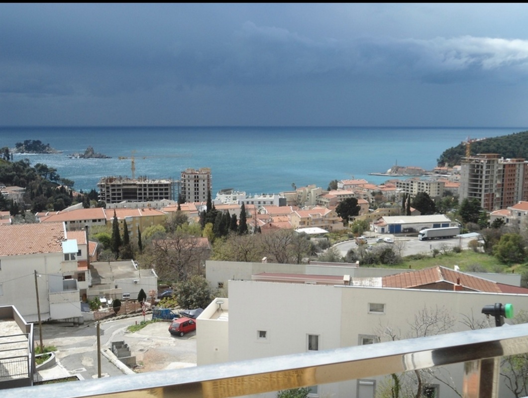 Flat in Petrovac, Montenegro, 41 m² - picture 1