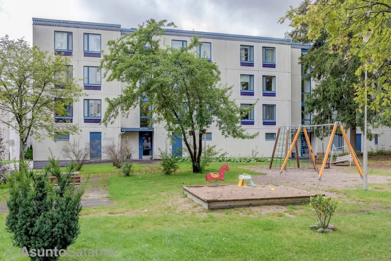 Piso en Vantaa, Finlandia, 85.5 m² - imagen 1