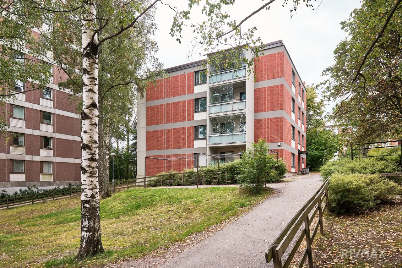 Piso en Espoo, Finlandia, 32 m² - imagen 1