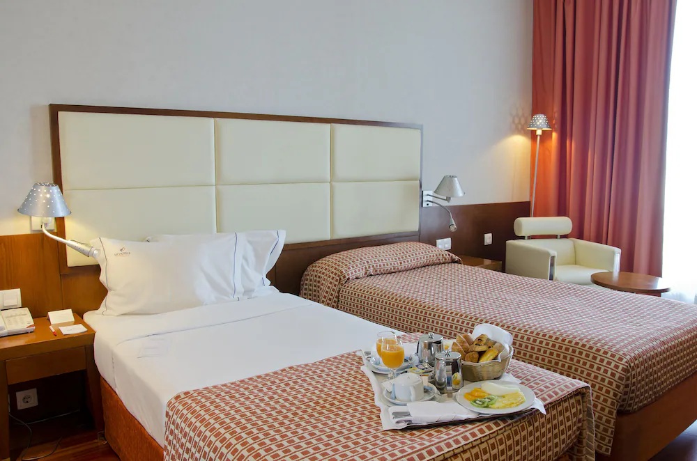 Hotel en Lisboa, Portugal, 7 000 m² - imagen 1