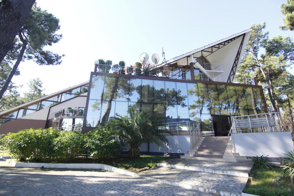 Hôtel dans la municipalité de Lanchkhouti, Géorgie, 8 400 m² - image 11