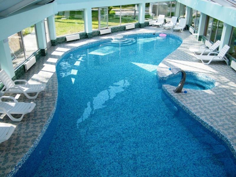 Hôtel dans la municipalité de Lanchkhouti, Géorgie, 8 400 m² - image 2