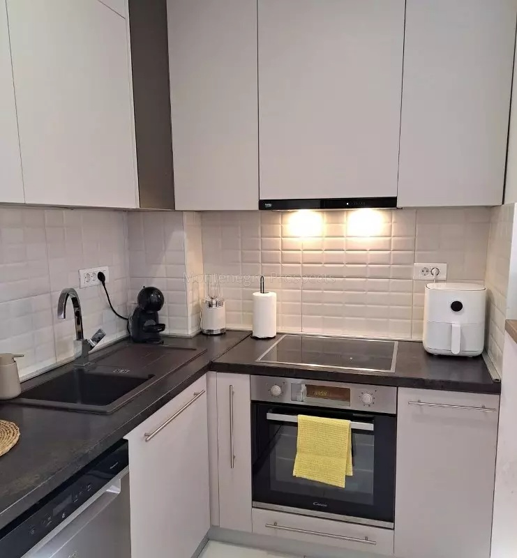 Flat in Budva, Montenegro, 84 m² - picture 8