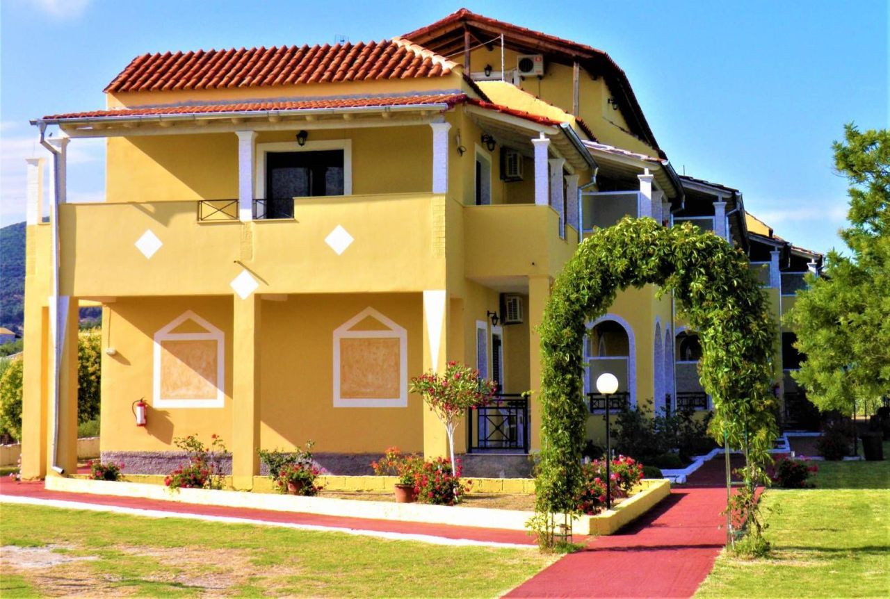 Hôtel sur Corfou, Grèce, 1 000 m² - image 1