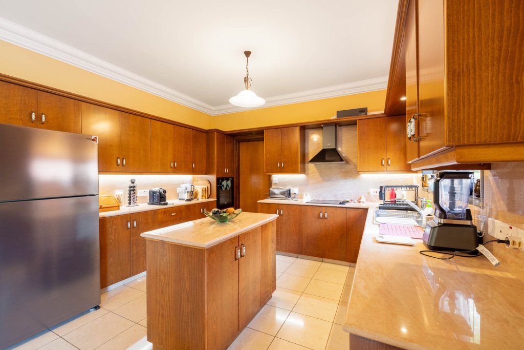 Appartamento a Larnaca, Cipro, 400 m² - foto 11