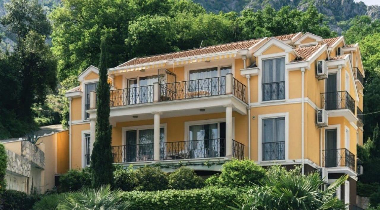 Appartement à Orahovac, Monténégro, 178 m² - image 2