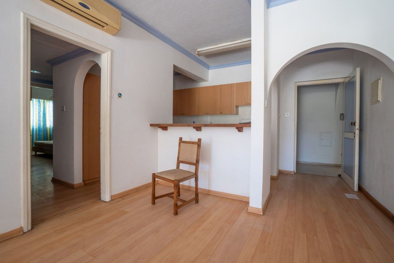 Apartment in Paphos, Cyprus - picture 1