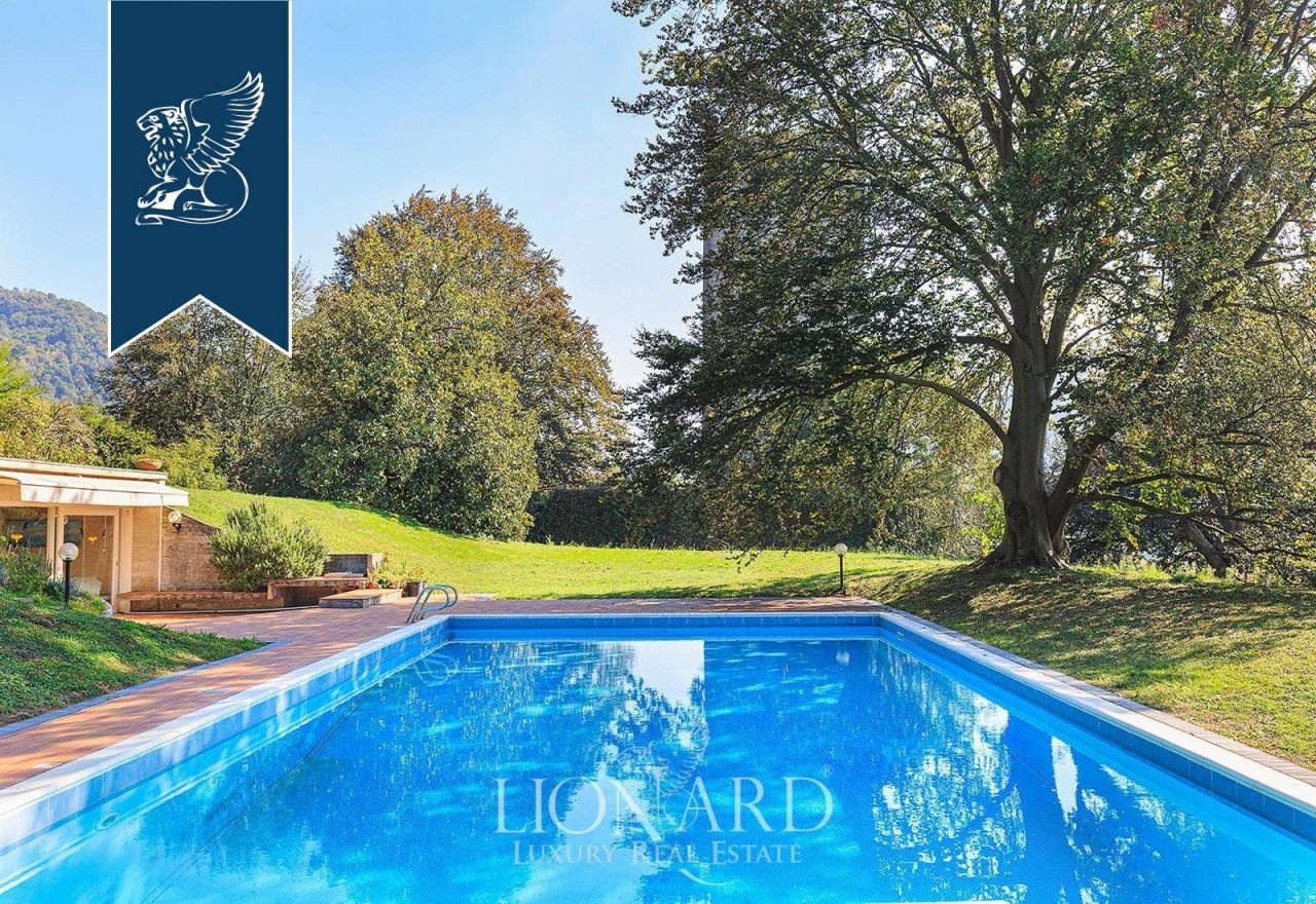 Villa in Cisano Bergamasco, Italy, 700 m² - picture 5