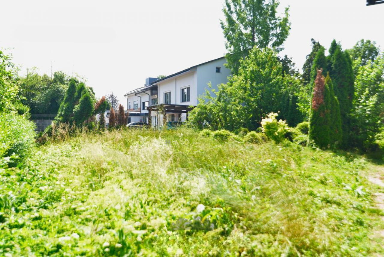 Land in Ljubljana, Slovenia, 407 m² - picture 4