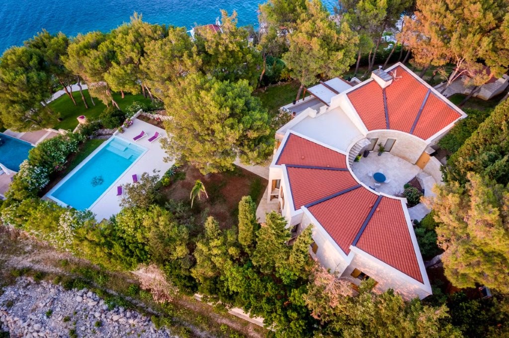 Villa sull'isola di Brazza, Croazia, 575 m² - foto 1