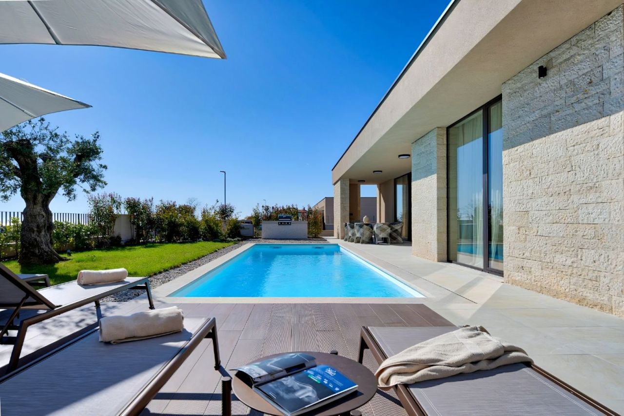 Villa à Poreč, Croatie, 234 m² - image 4