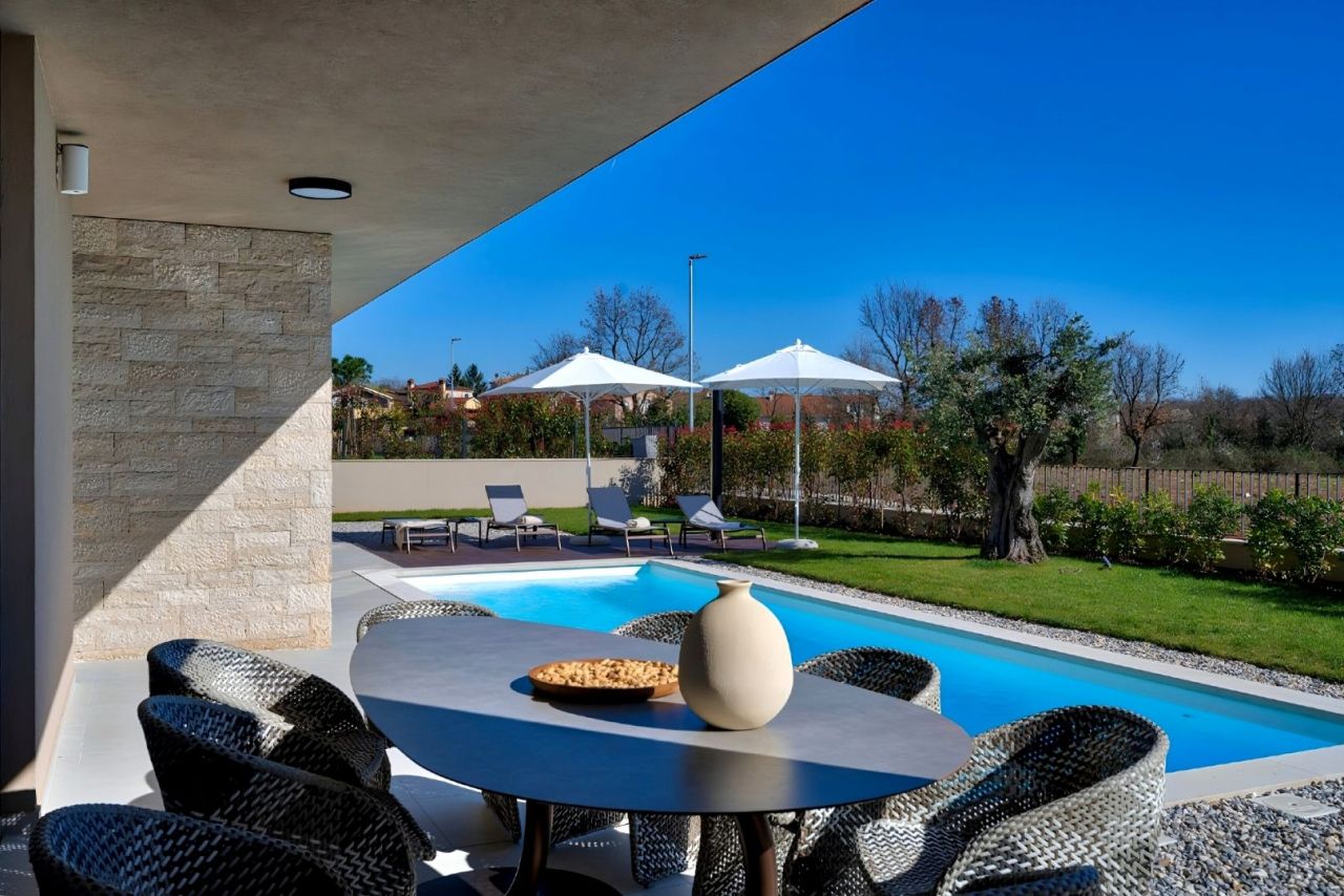 Villa à Poreč, Croatie, 234 m² - image 8