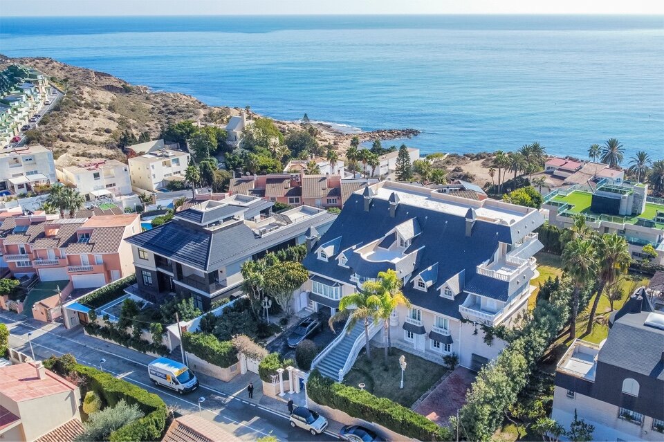 Villa a Sant Joan d'Alacant, Spagna, 1 126 m² - foto 2