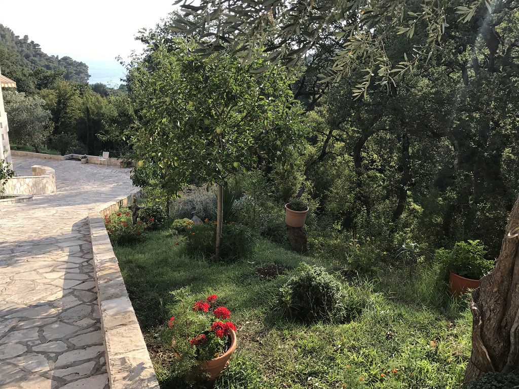 Flat in Petrovac, Montenegro, 86 m² - picture 7