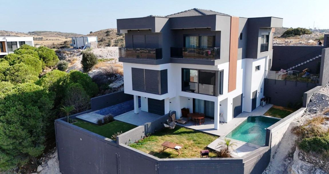 Villa à Cesme, Turquie, 210 m² - image 1