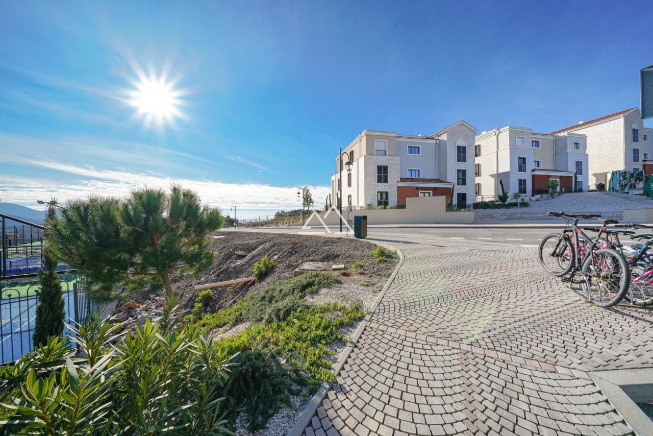 Apartment on Lustica peninsula, Montenegro, 50 m² - picture 9