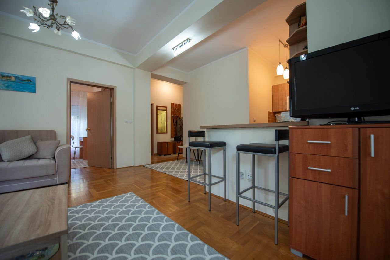 Apartment in Budva, Montenegro, 64 m² - Foto 2