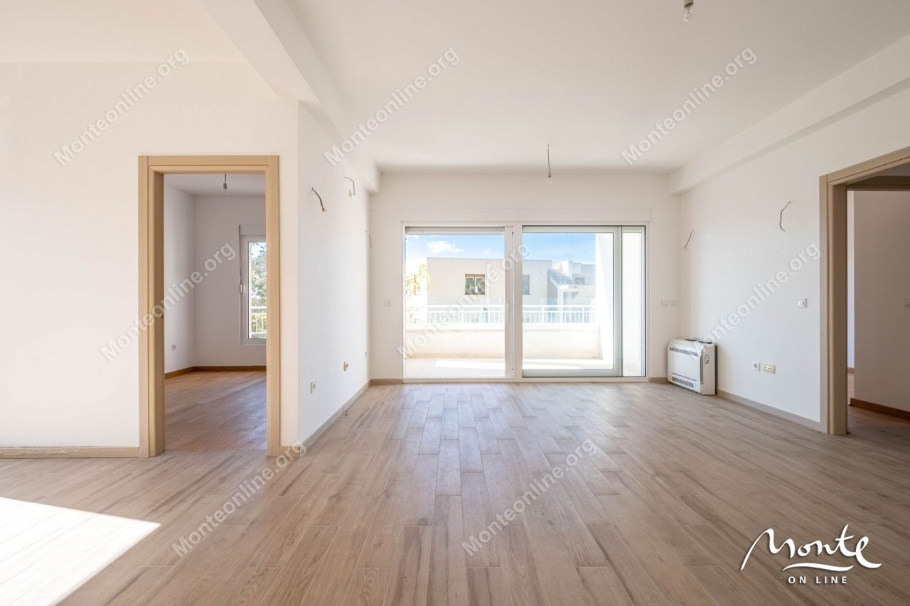 Apartamento en Tivat, Montenegro, 66 m² - imagen 6