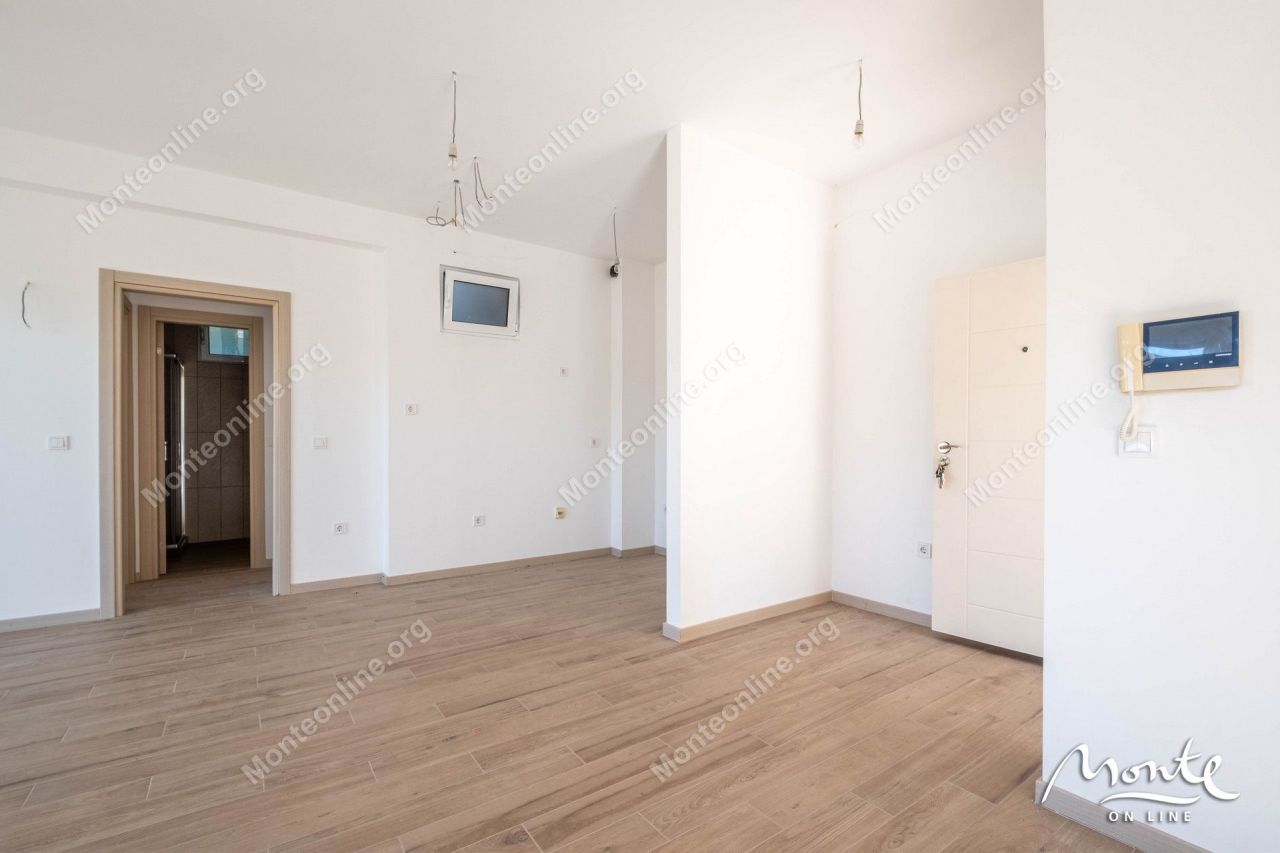 Apartamento en Tivat, Montenegro, 66 m² - imagen 12