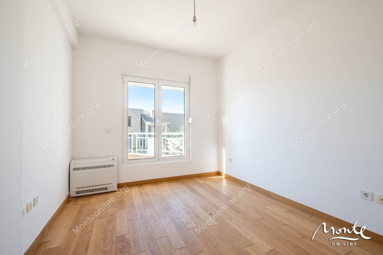 Apartamento en Tivat, Montenegro, 66 m² - imagen 17