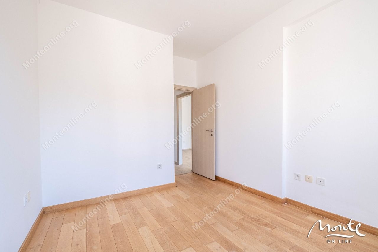 Apartamento en Tivat, Montenegro, 66 m² - imagen 19