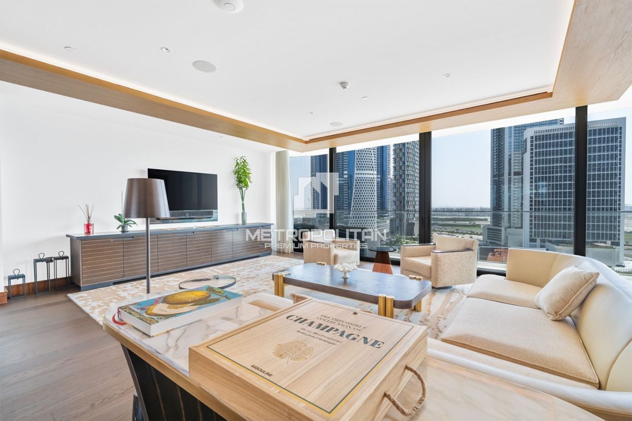 Apartment in Dubai, UAE, 579 m² - picture 6