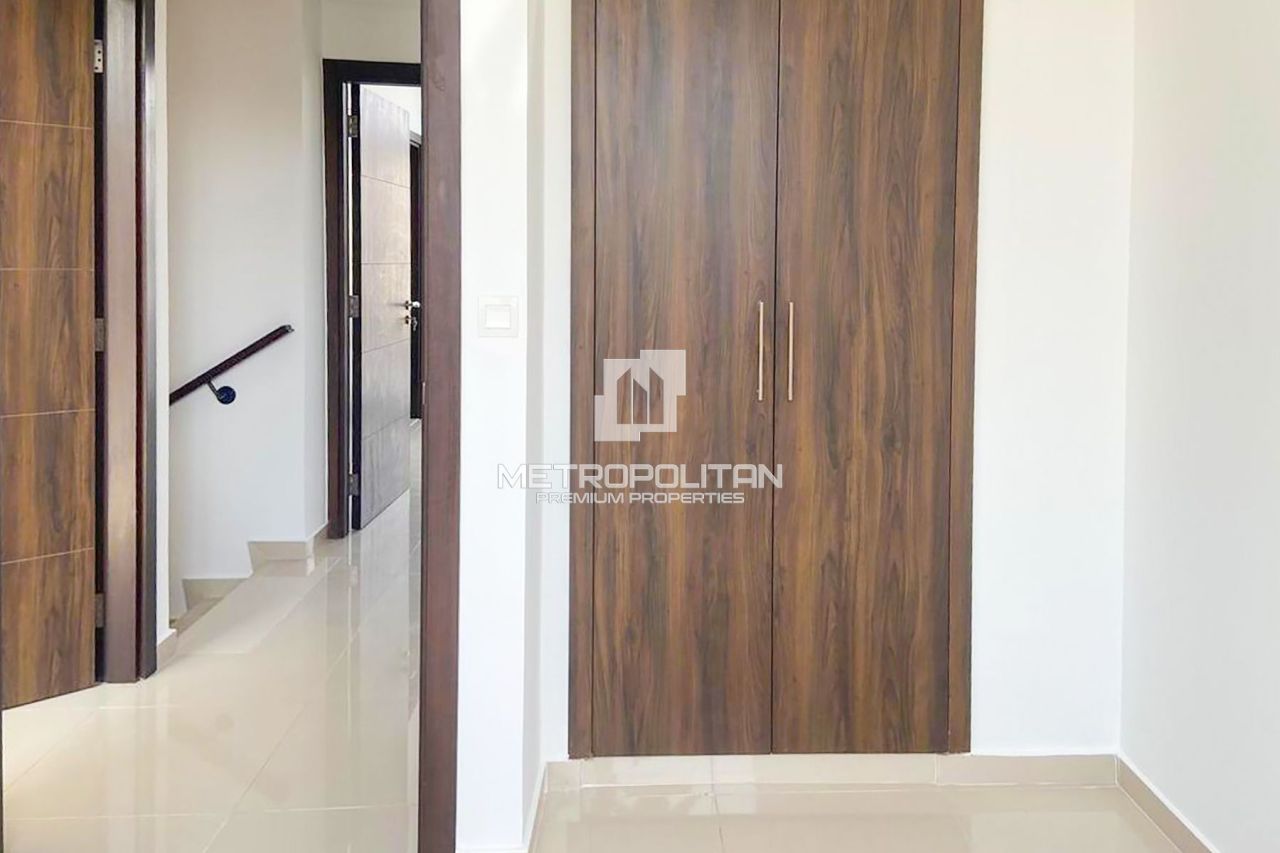 Townhouse in Dubai, UAE, 158 m² - picture 8