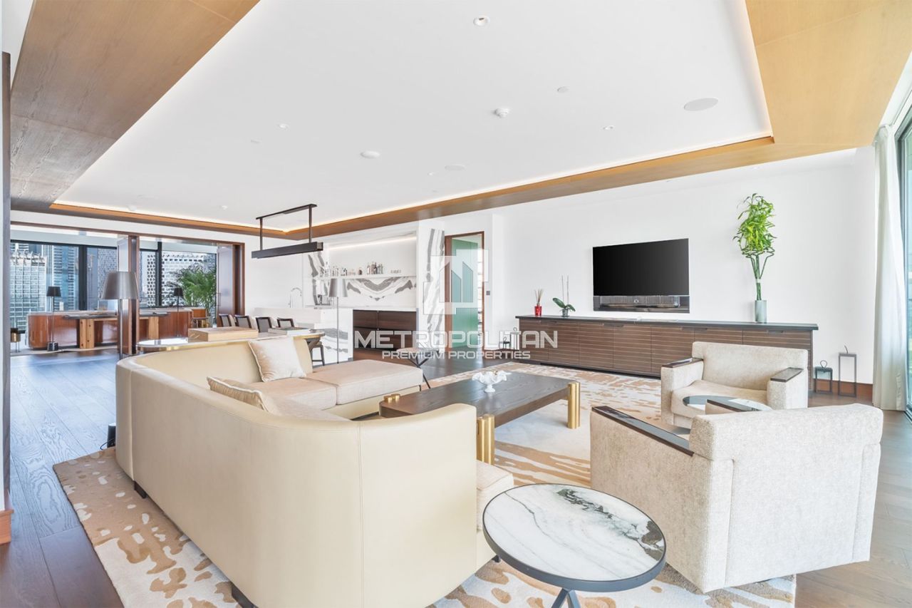 Apartment in Dubai, UAE, 579 m² - picture 9