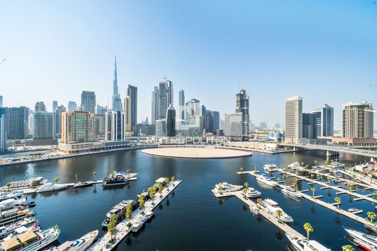 Apartment in Dubai, UAE, 579 m² - picture 13